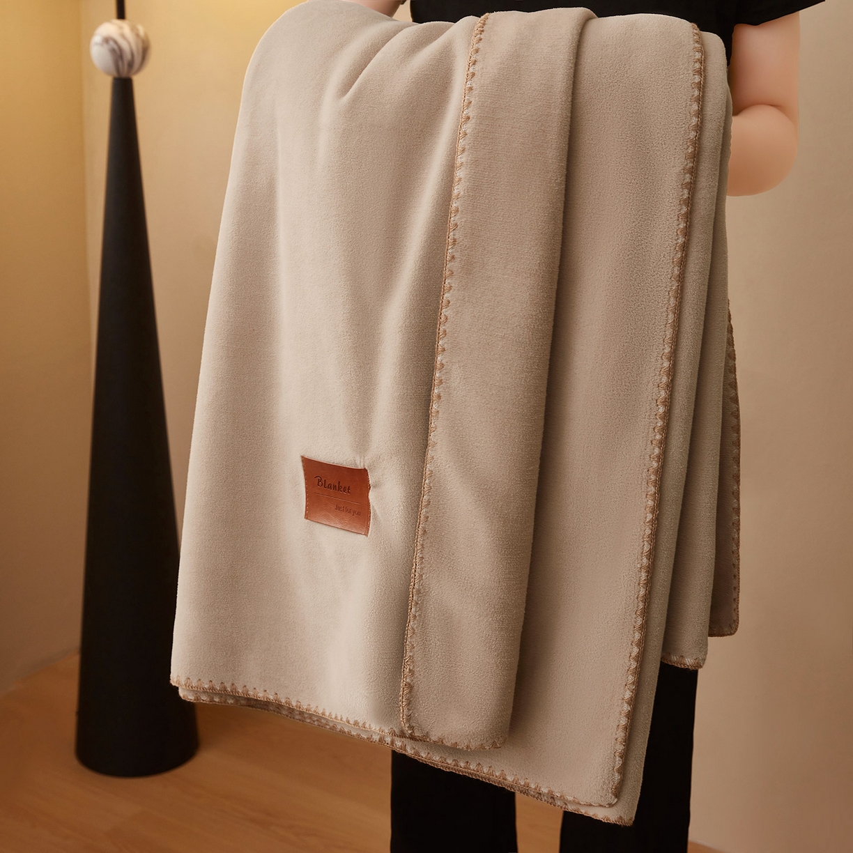 91家纺网 家纺一手货源 找家纺 悦织湾家纺 2025新款轻奢纯色仿羊绒毯单层双层保暖加厚秋冬毛毯盖毯毯子跨境专供仿羊绒双层-奶咖