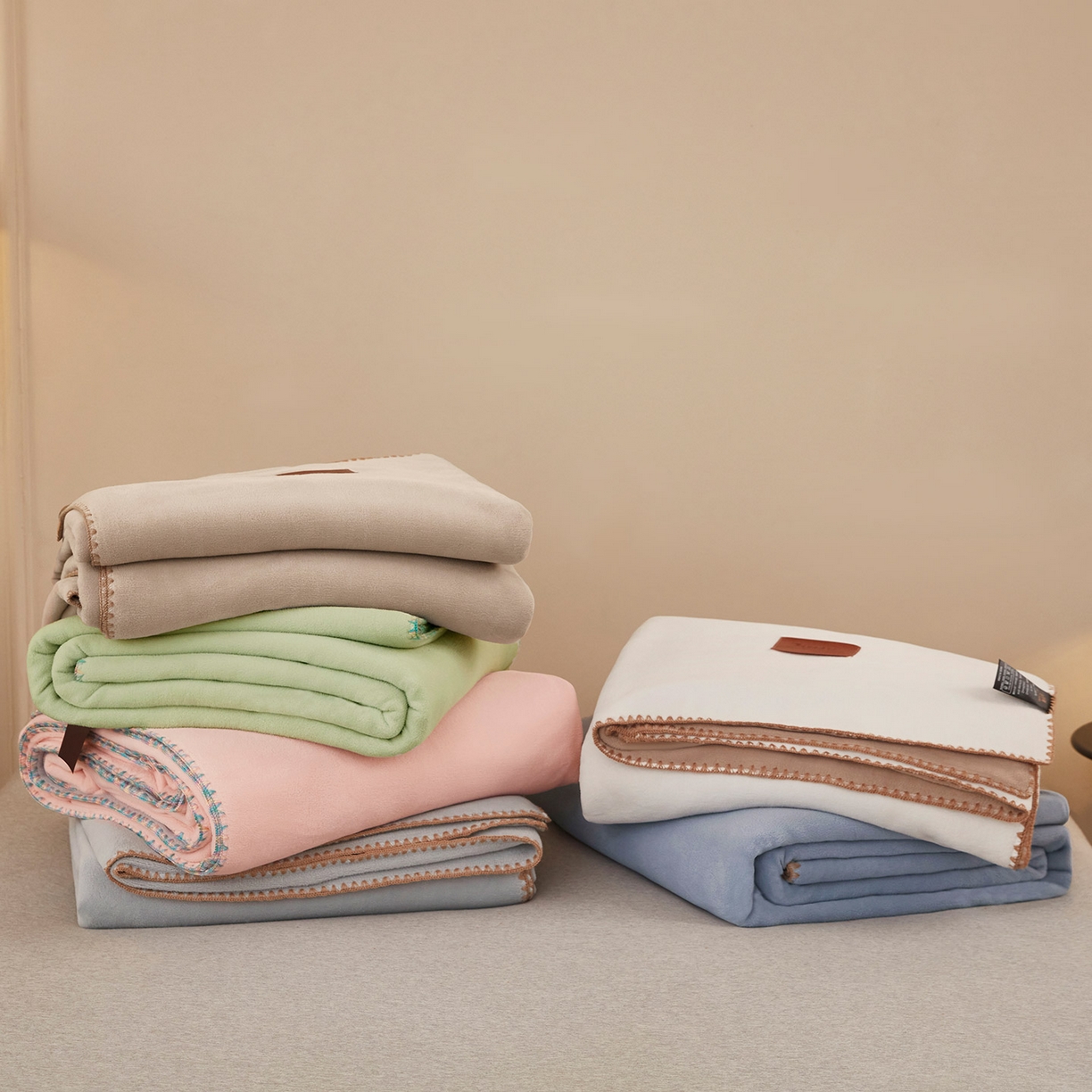 悦织湾家纺 2025新款轻奢纯色仿羊绒毯单层双层保暖加厚秋冬毛毯盖毯毯子跨境专供仿羊绒双层-组合图