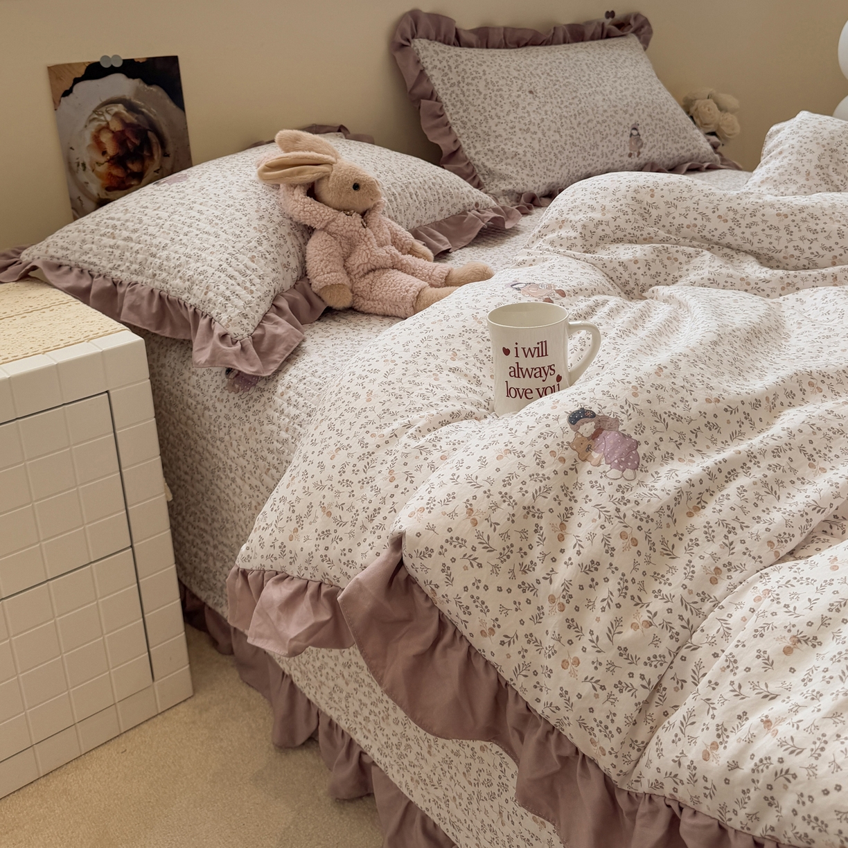 91家纺网 家纺一手货源 找家纺 一加一 2025新款小清新花边款可水洗大豆被子被芯 豆蔻