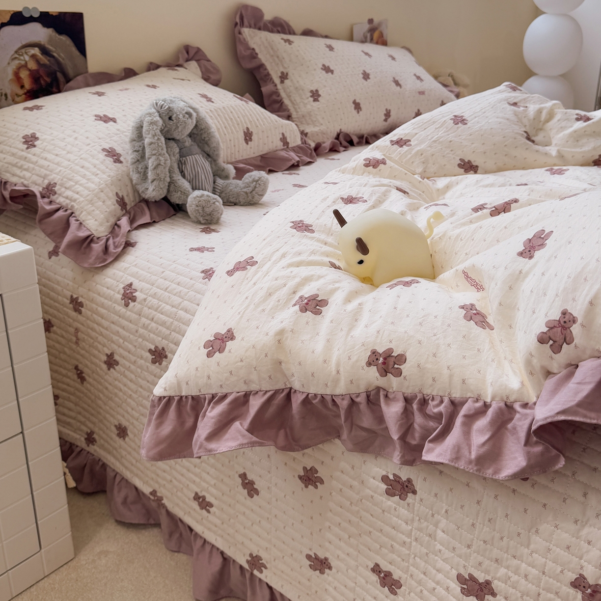 91家纺网 家纺一手货源 找家纺 一加一 2025新款小清新花边款可水洗大豆被子被芯 梦想熊