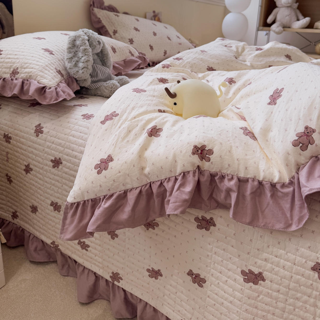 91家纺网 家纺一手货源 找家纺 一加一 2025新款小清新花边款可水洗大豆被子被芯 梦想熊