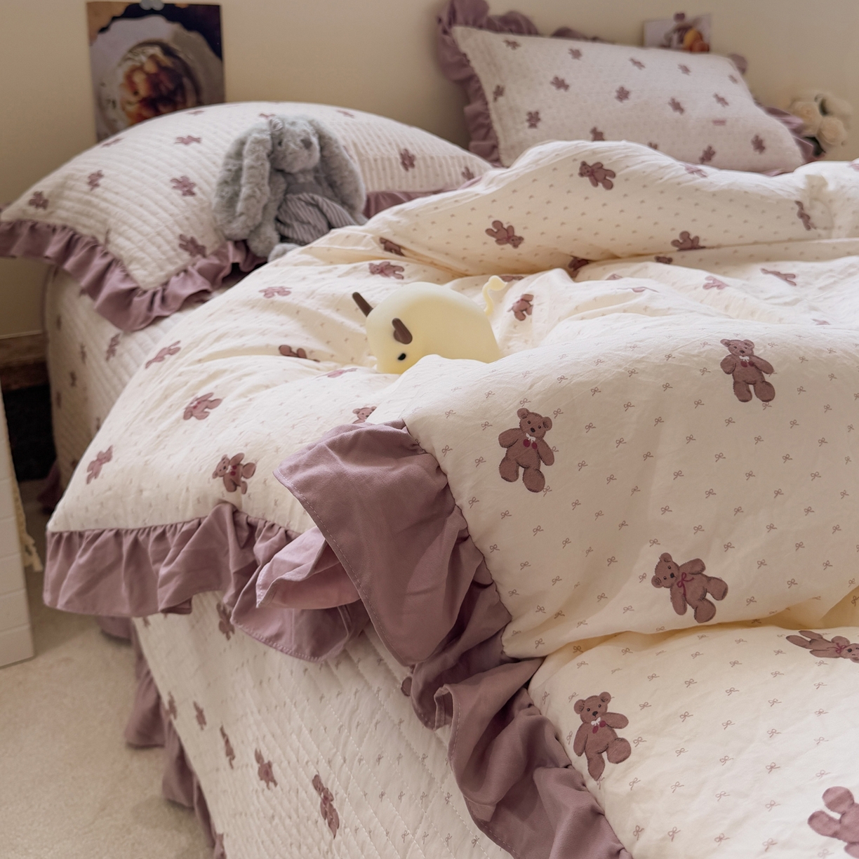 91家纺网 家纺一手货源 找家纺 一加一 2025新款小清新花边款可水洗大豆被子被芯 梦想熊