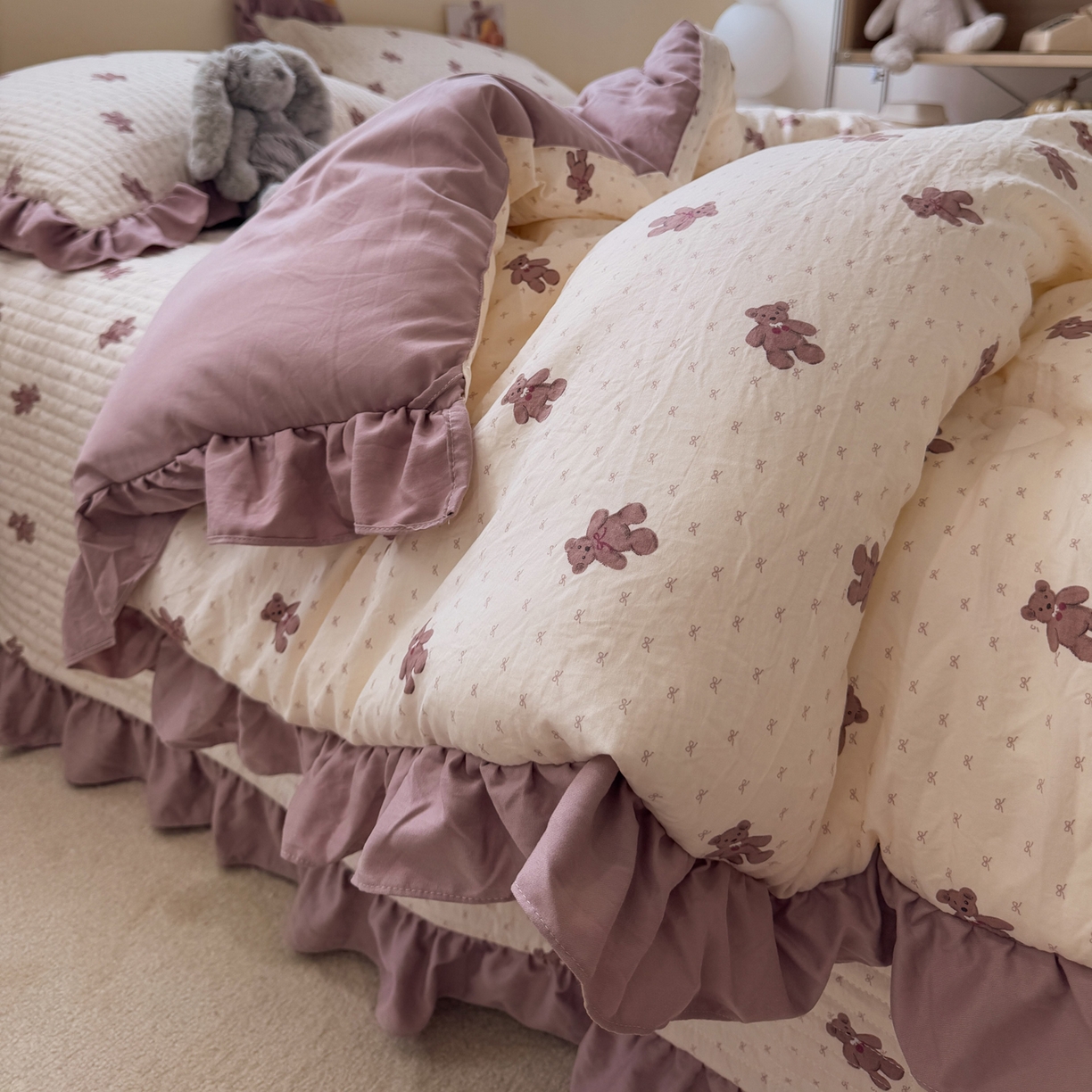 91家纺网 家纺一手货源 找家纺 一加一 2025新款小清新花边款可水洗大豆被子被芯 梦想熊