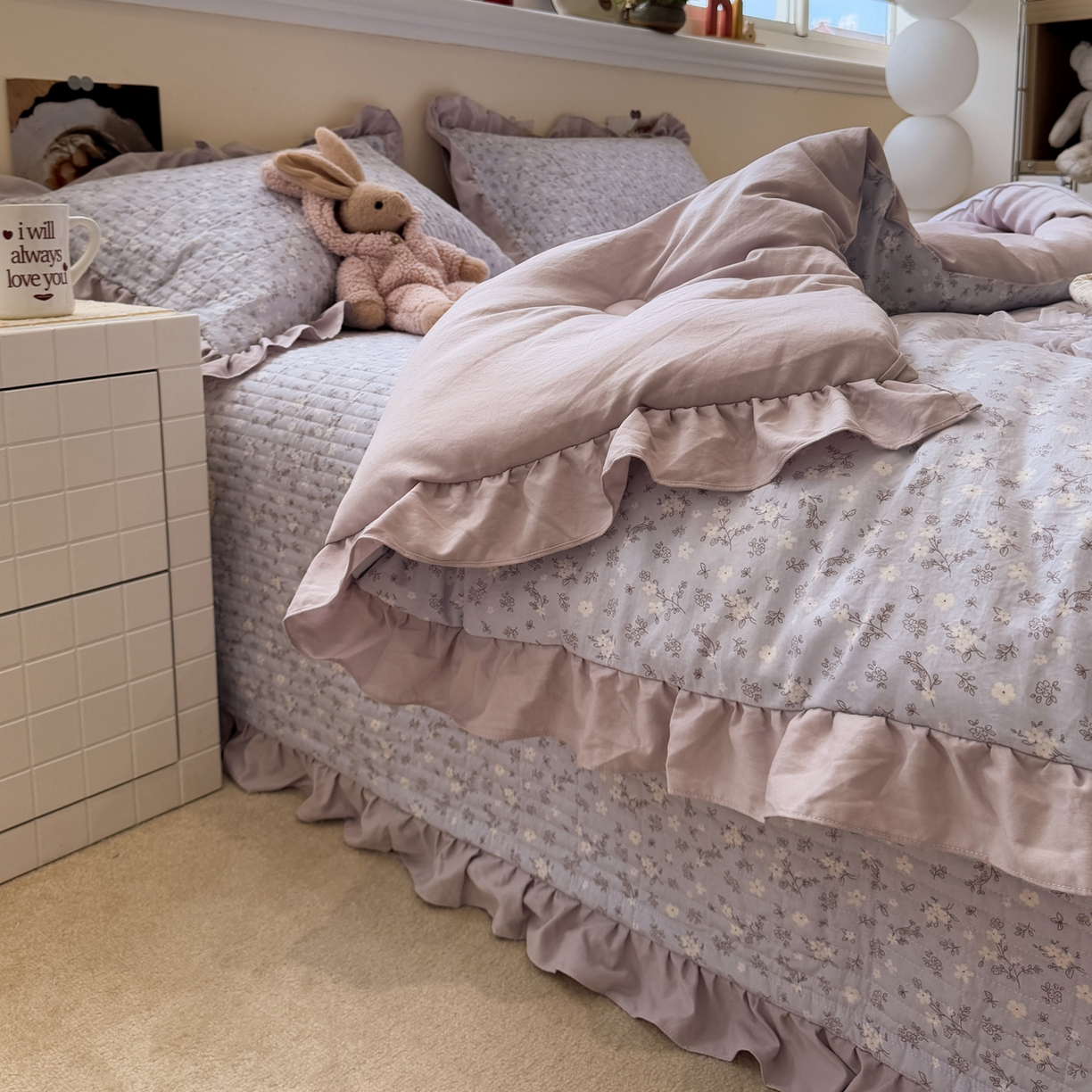 91家纺网 家纺一手货源 找家纺 一加一 2025新款小清新花边款可水洗大豆被子被芯 晴天兰