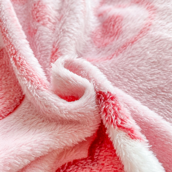 91家纺网 家纺一手货源 找家纺 居易简 2025秋冬新品立体雪花绒单被套牛奶绒法莱绒雕花绒兔毛卡通四件套学生季四件套 粉色小熊