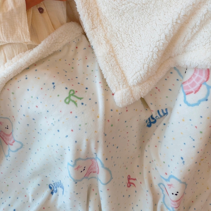 91家纺网 家纺一手货源 找家纺 润缦 2025新款卡通印花毛毯 彩色波点狗