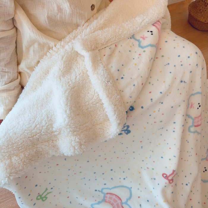 91家纺网 家纺一手货源 找家纺 润缦 2025新款卡通印花毛毯 彩色波点狗