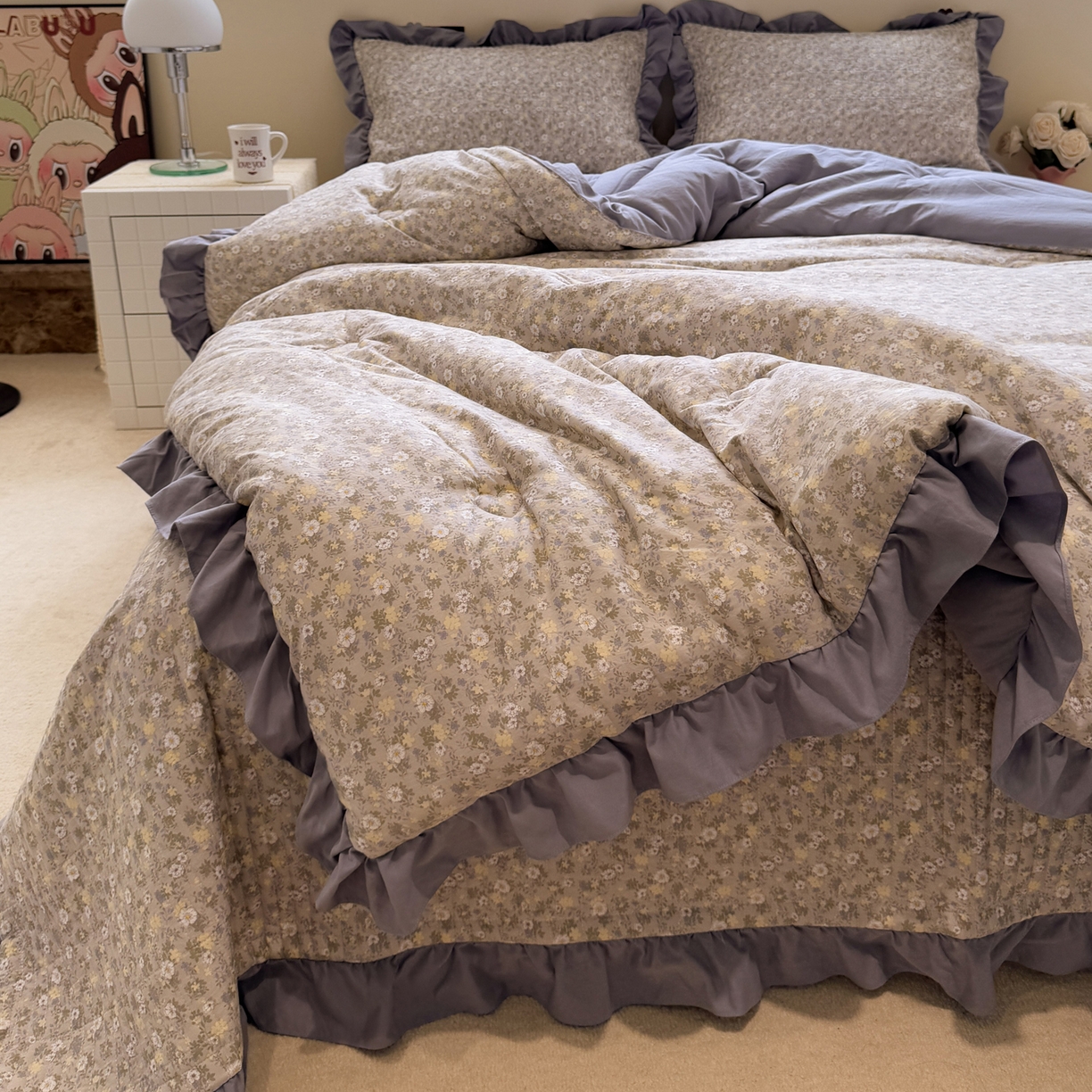 91家纺网 家纺一手货源 找家纺 一加一 2025新款小清新花边款可水洗大豆被子被芯 秋日记忆