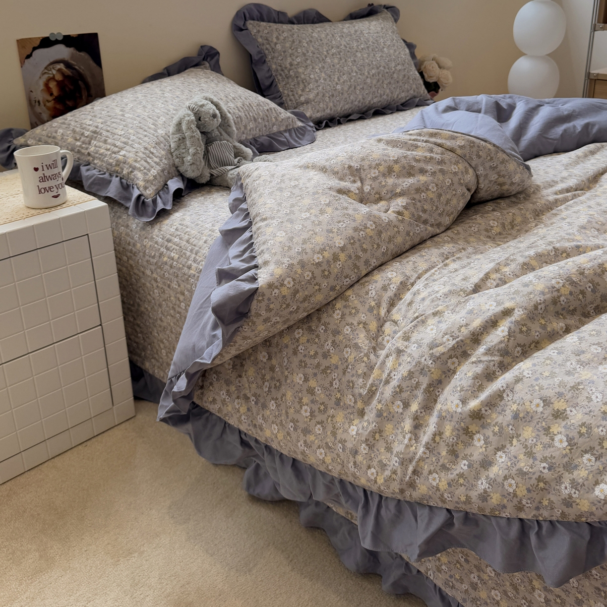 91家纺网 家纺一手货源 找家纺 一加一 2025新款小清新花边款可水洗大豆被子被芯 秋日记忆