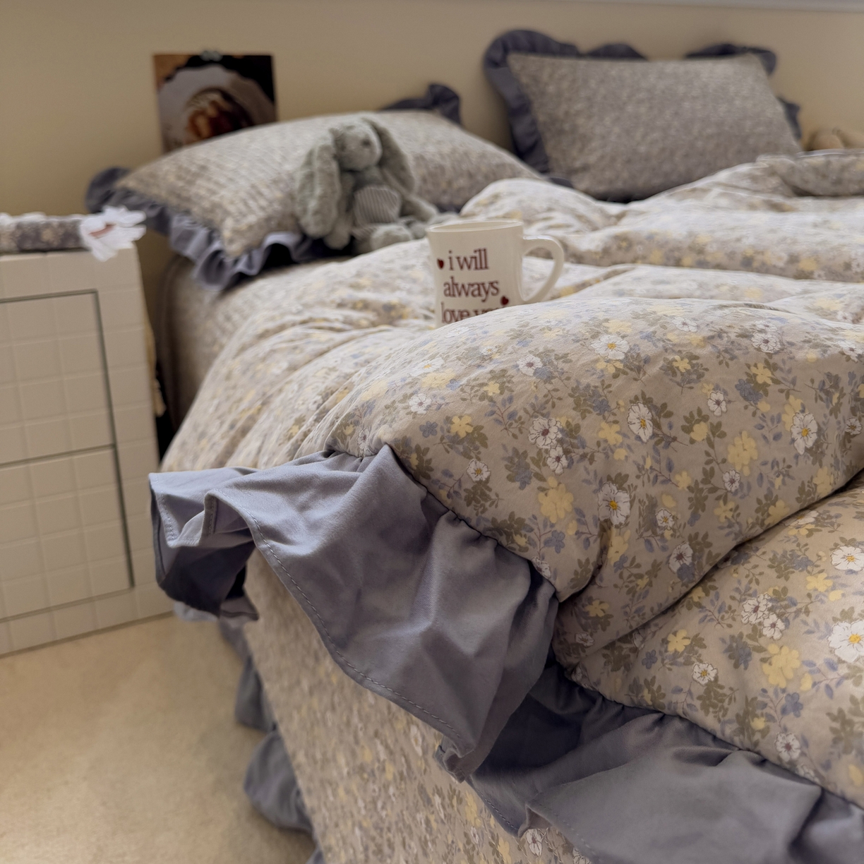 91家纺网 家纺一手货源 找家纺 一加一 2025新款小清新花边款可水洗大豆被子被芯 秋日记忆