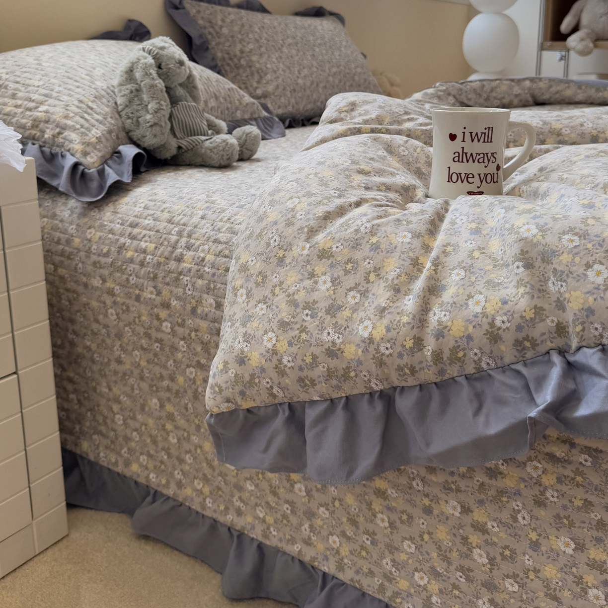 91家纺网 家纺一手货源 找家纺 一加一 2025新款小清新花边款可水洗大豆被子被芯 秋日记忆