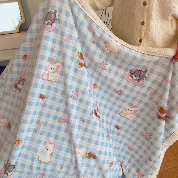 91家纺网 家纺一手货源 找家纺 润缦 2025新款卡通印花毛毯 蓝格小萌狗