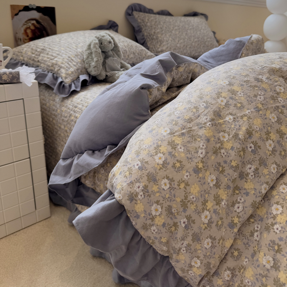 91家纺网 家纺一手货源 找家纺 一加一 2025新款小清新花边款可水洗大豆被子被芯 秋日记忆