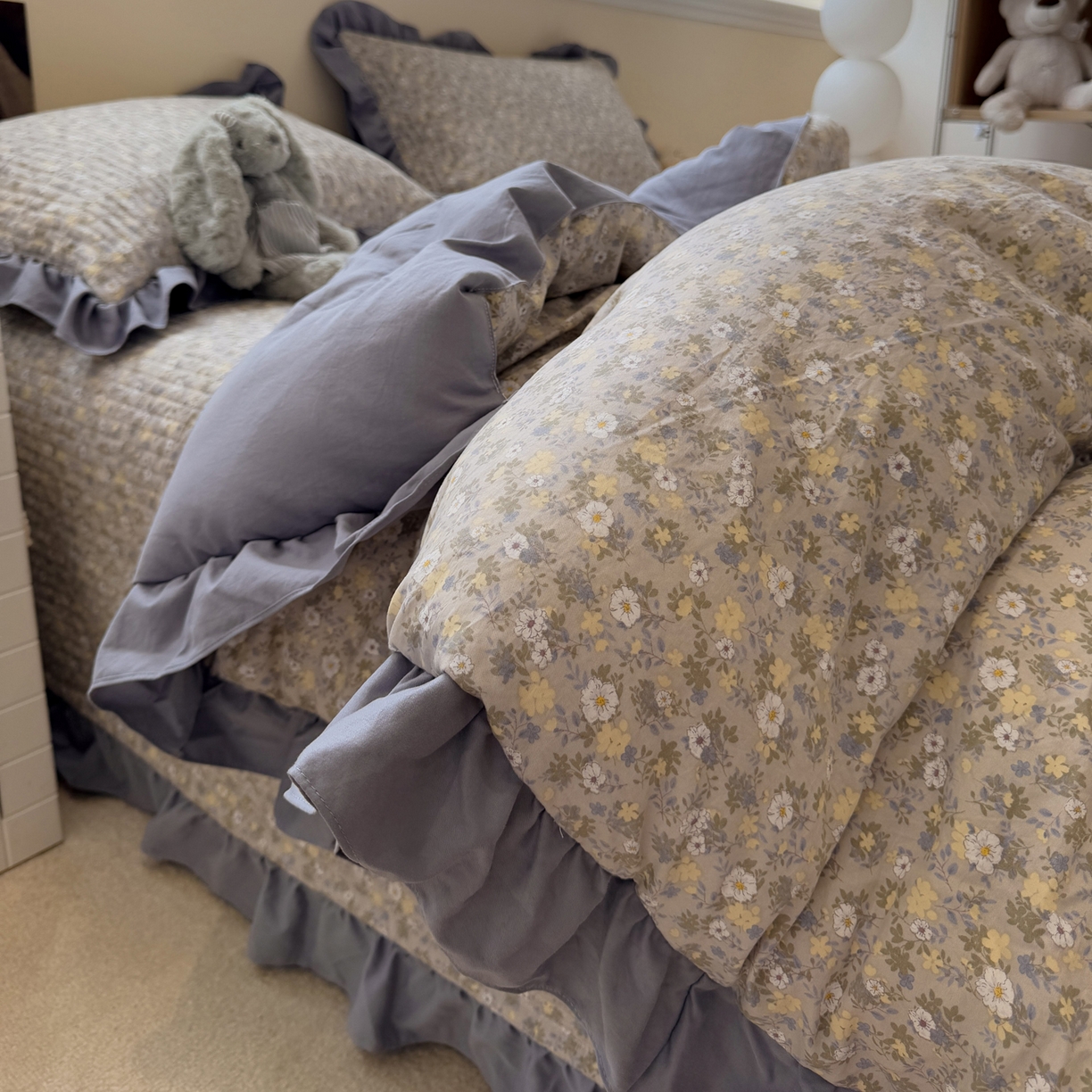 91家纺网 家纺一手货源 找家纺 一加一 2025新款小清新花边款可水洗大豆被子被芯 秋日记忆