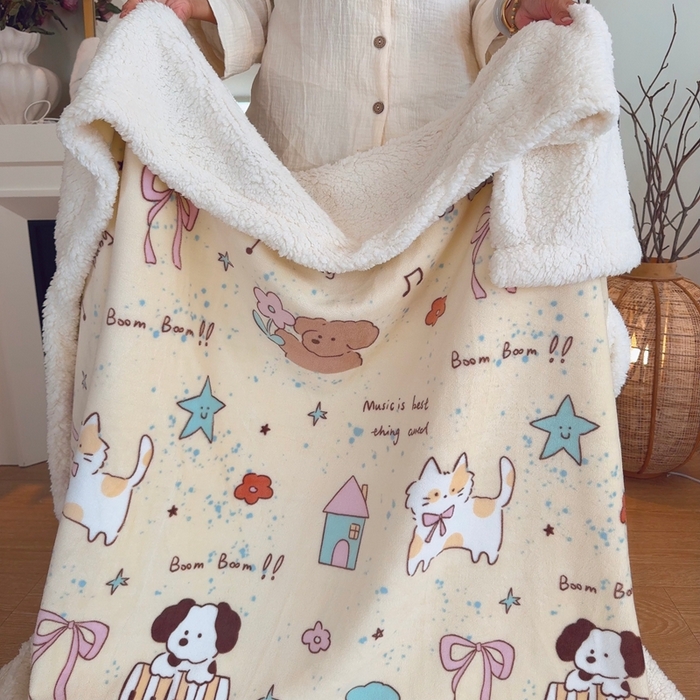 91家纺网 家纺一手货源 找家纺 润缦 2025新款卡通印花毛毯 猫狗日记