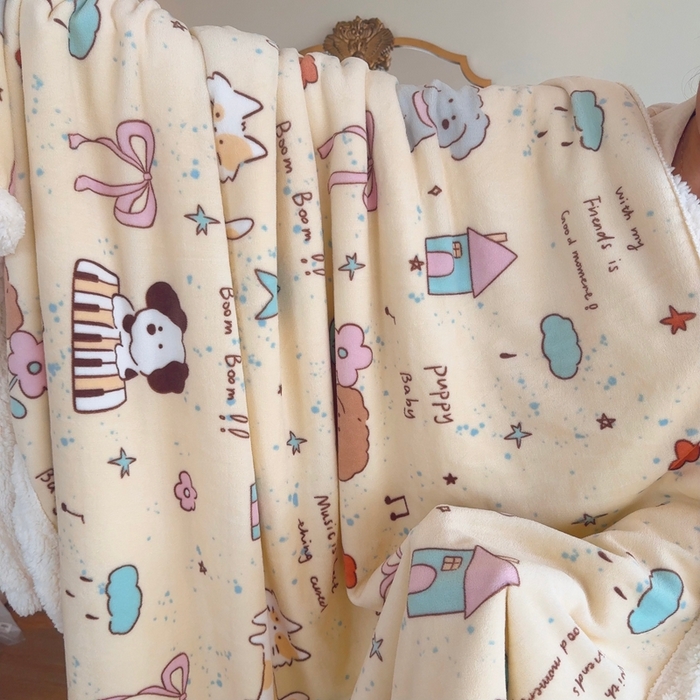 91家纺网 家纺一手货源 找家纺 润缦 2025新款卡通印花毛毯 猫狗日记