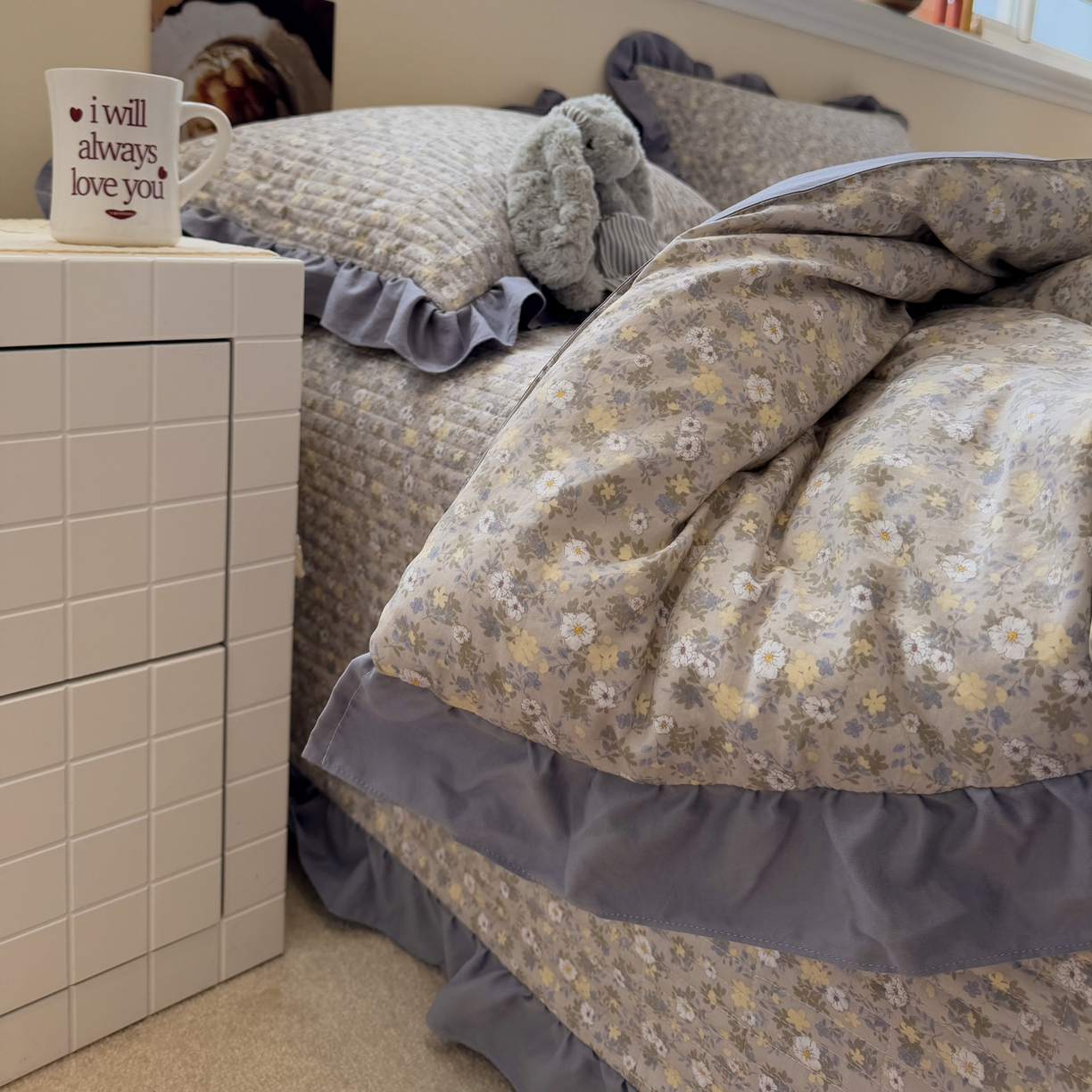 91家纺网 家纺一手货源 找家纺 一加一 2025新款小清新花边款可水洗大豆被子被芯 秋日记忆