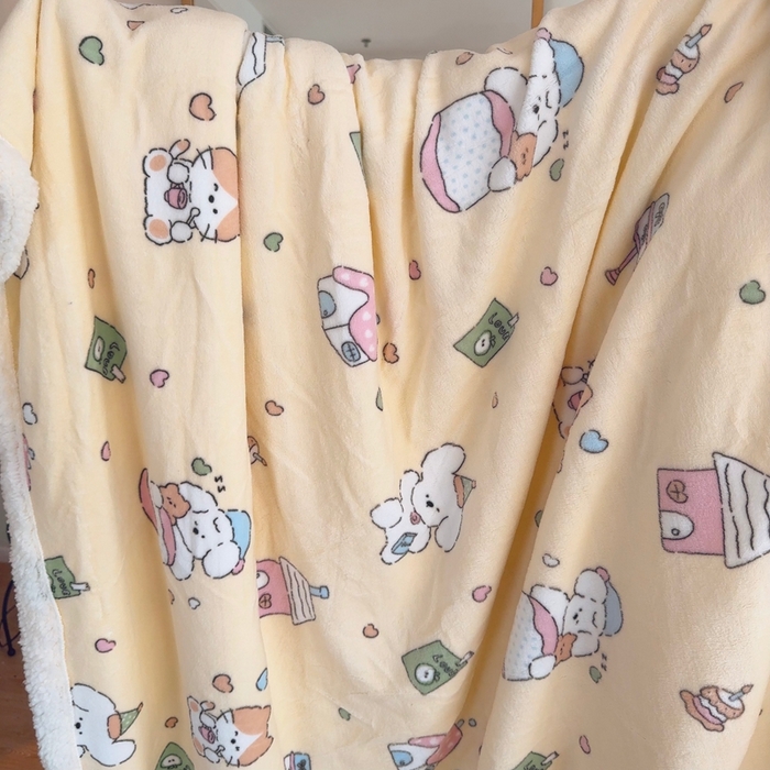 91家纺网 家纺一手货源 找家纺 润缦 2025新款卡通印花毛毯 奶油小熊