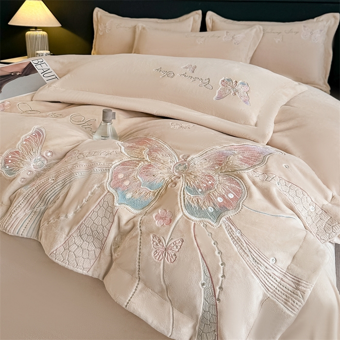 91家纺网 家纺一手货源 找家纺 锦铭源家纺 2025新款75D全消光超柔樱花绒绣花四件套牛奶绒四件套【有买家秀】 蝶恋-咖