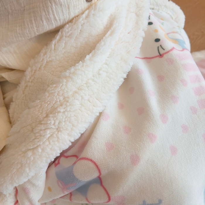 91家纺网 家纺一手货源 找家纺 润缦 2025新款卡通印花毛毯 少女心喵喵