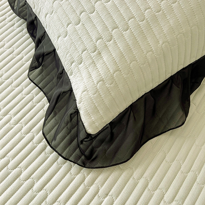 91家纺网 家纺一手货源 找家纺 鼎丰家纺 2025新款皱皱纱双层花边夹棉床裙单床裙床裙单品-梦想系列 梦想-嫩绿