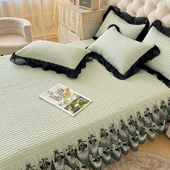 91家纺网 家纺一手货源 找家纺 鼎丰家纺 2025新款皱皱纱双层花边夹棉床裙单床裙床裙单品-梦想系列 梦想-嫩绿