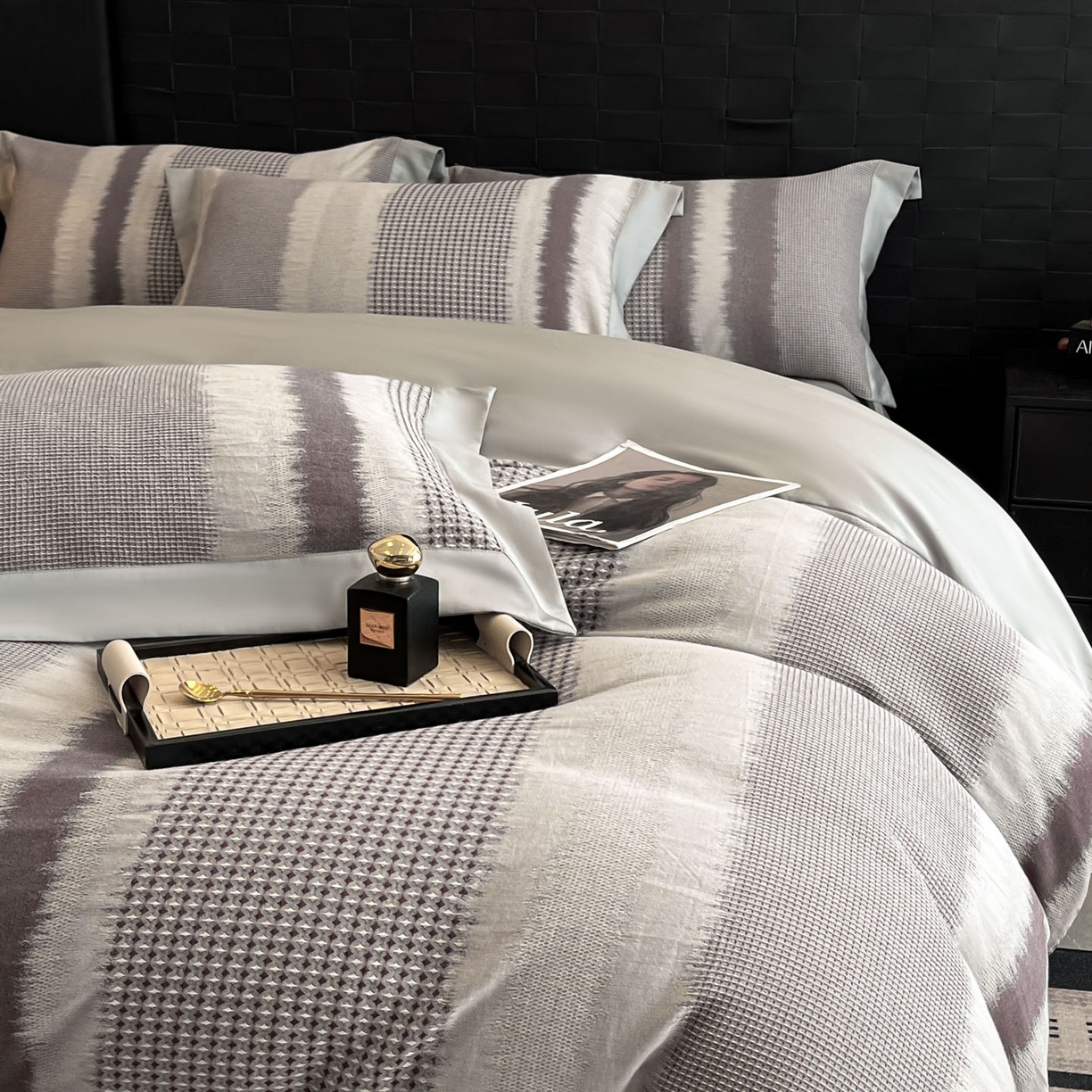 91家纺网 家纺一手货源 找家纺 博纳家纺 2025新款加厚纯棉色织提花撞色宽边四件套 格雅