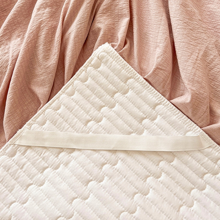 91家纺网 家纺一手货源 找家纺 鼎丰家纺 2025新款皱皱纱双层花边夹棉床裙单床裙床裙单品-梦想系列 梦想-浅豆沙