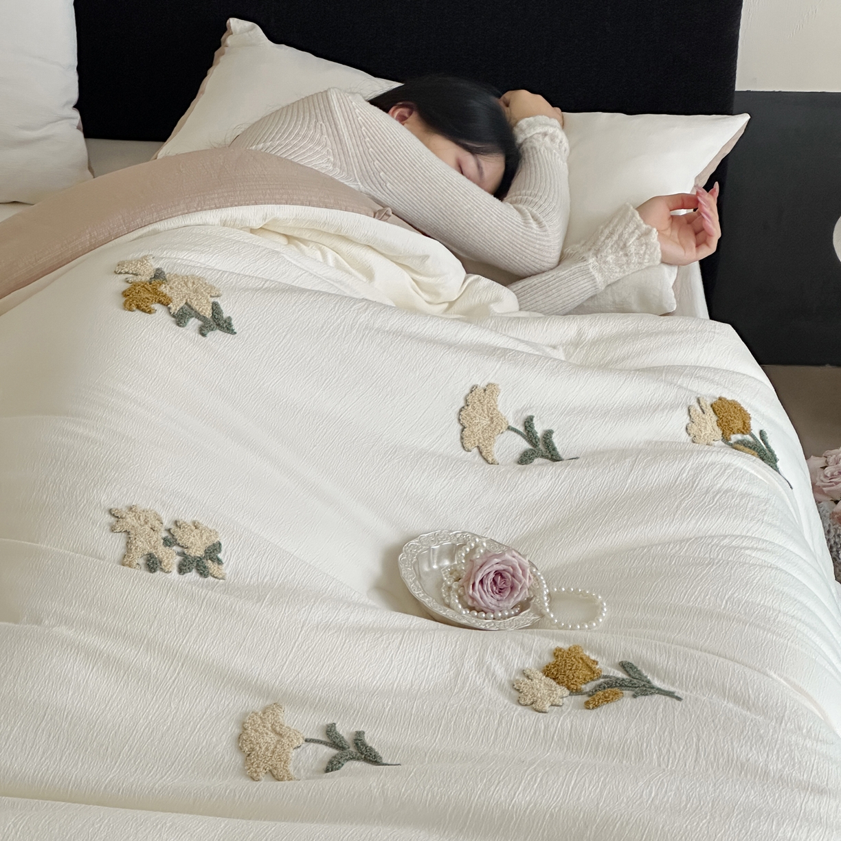 91家纺网 家纺一手货源 找家纺 （总）一加一 2025新款提花毛巾绣抗菌大豆被子被芯