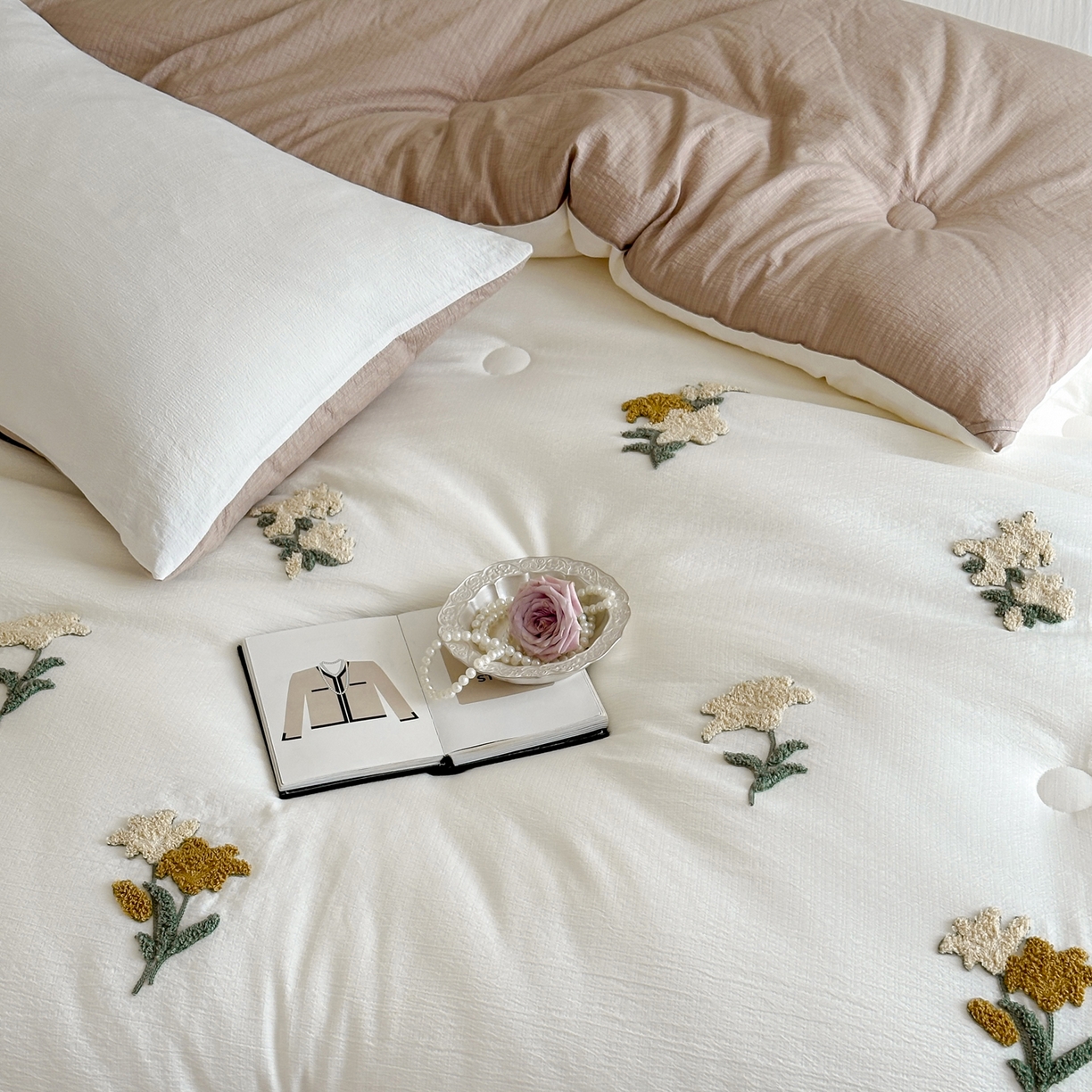 91家纺网 家纺一手货源 找家纺 （总）一加一 2025新款提花毛巾绣抗菌大豆被子被芯