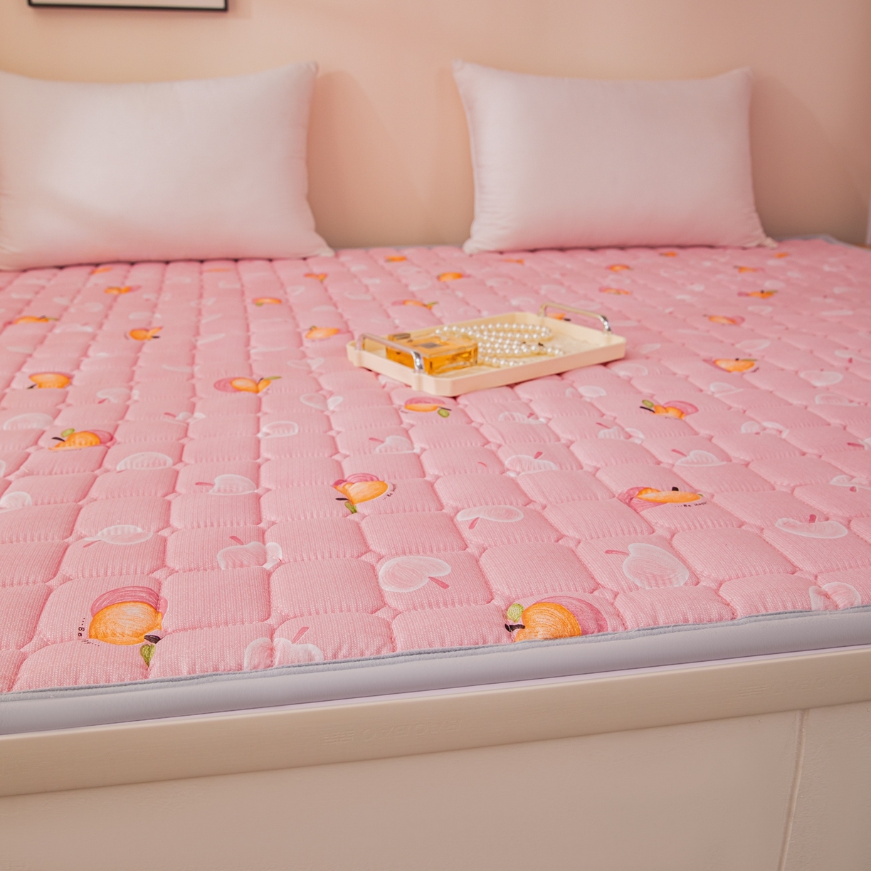 91家纺网 家纺一手货源 找家纺 手艺人家纺 2025新款新格子水洗棉夹棉炕盖垫子床垫床褥子 DH22