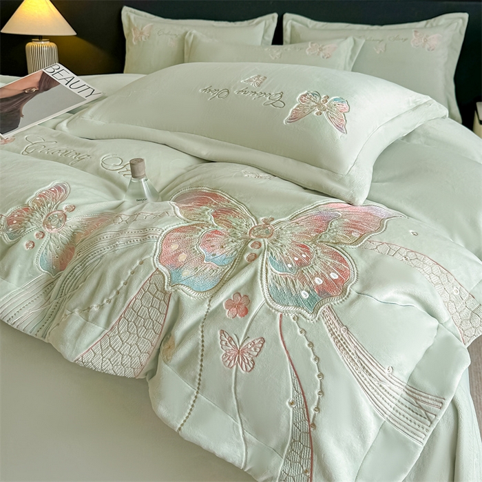 91家纺网 家纺一手货源 找家纺 锦铭源家纺 2025新款75D全消光超柔樱花绒绣花四件套牛奶绒四件套【有买家秀】 蝶恋-浅绿