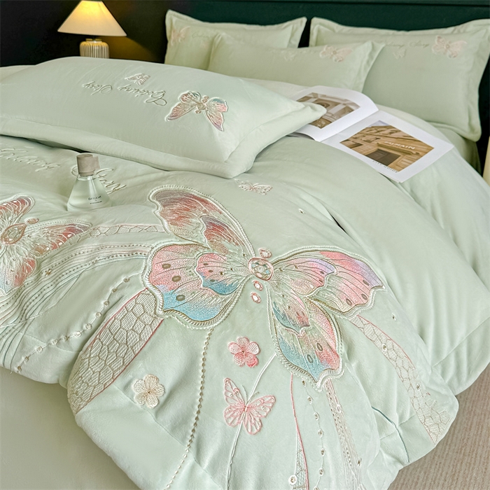 91家纺网 家纺一手货源 找家纺 锦铭源家纺 2025新款75D全消光超柔樱花绒绣花四件套牛奶绒四件套【有买家秀】 蝶恋-浅绿