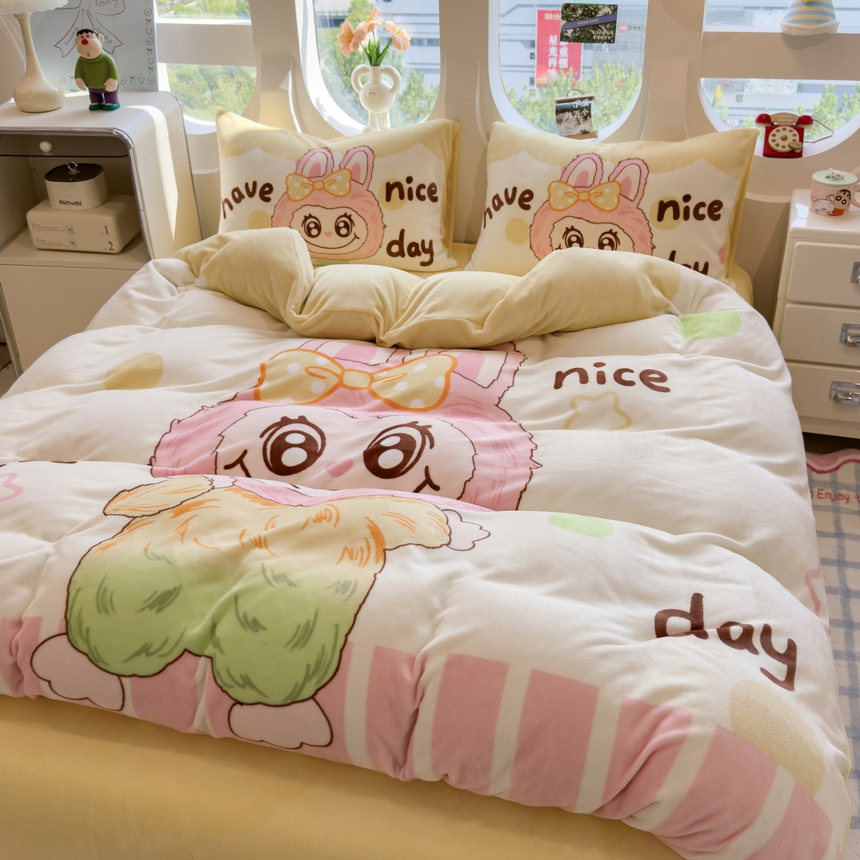 91家纺网 家纺一手货源 找家纺 丝羽坊 2025新款A类大版牛奶绒印花四件套 七彩布布