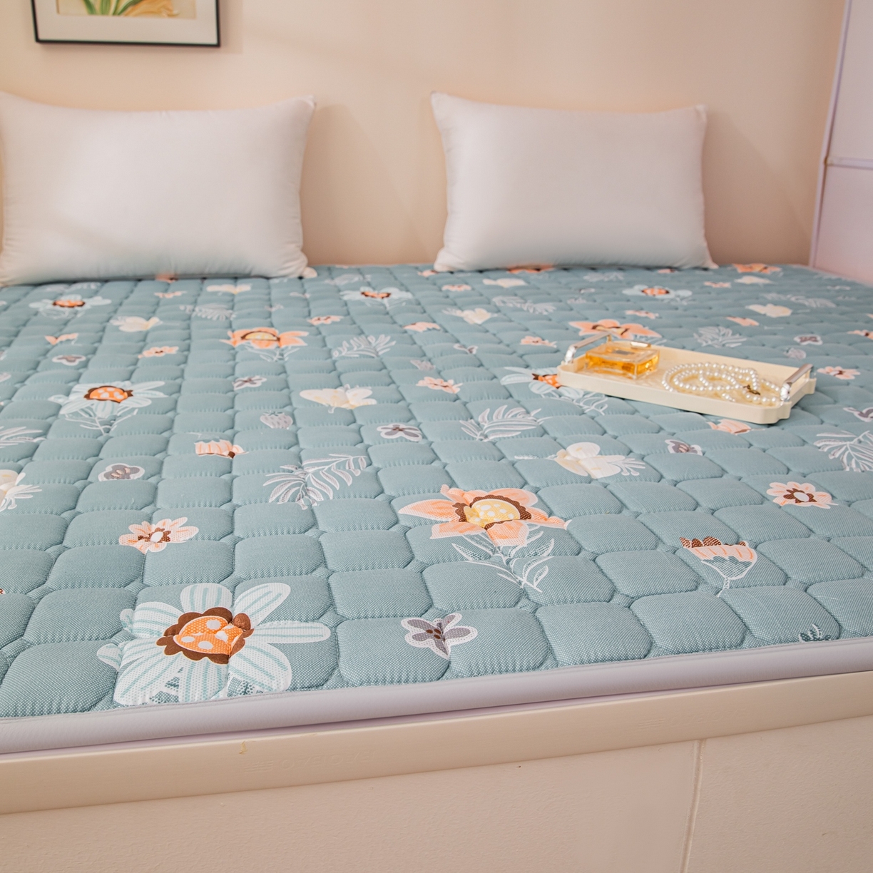 91家纺网 家纺一手货源 找家纺 手艺人家纺 2025新款新格子水洗棉夹棉炕盖垫子床垫床褥子 DH23