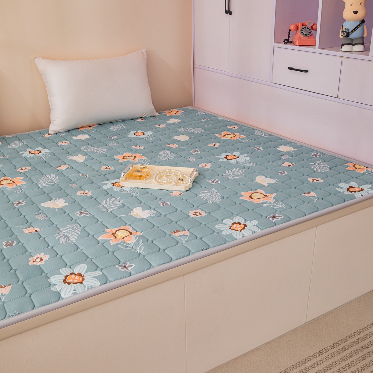 91家纺网 家纺一手货源 找家纺 手艺人家纺 2025新款新格子水洗棉夹棉炕盖垫子床垫床褥子 DH23