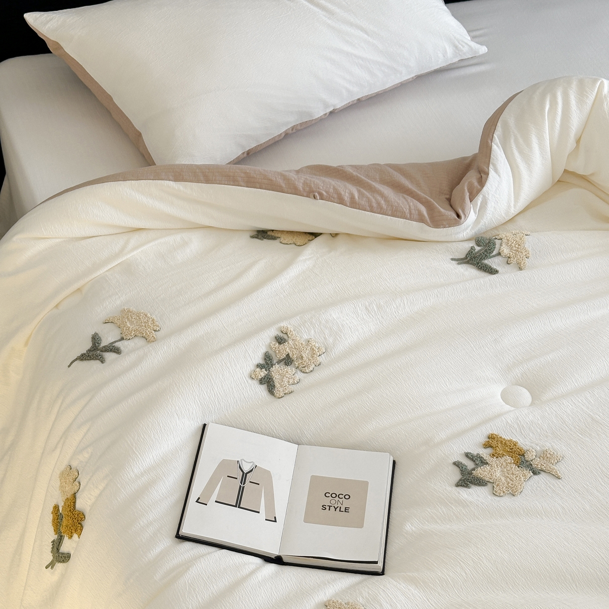 91家纺网 家纺一手货源 找家纺 一加一 2025新款提花毛巾绣抗菌大豆被子被芯 叶语