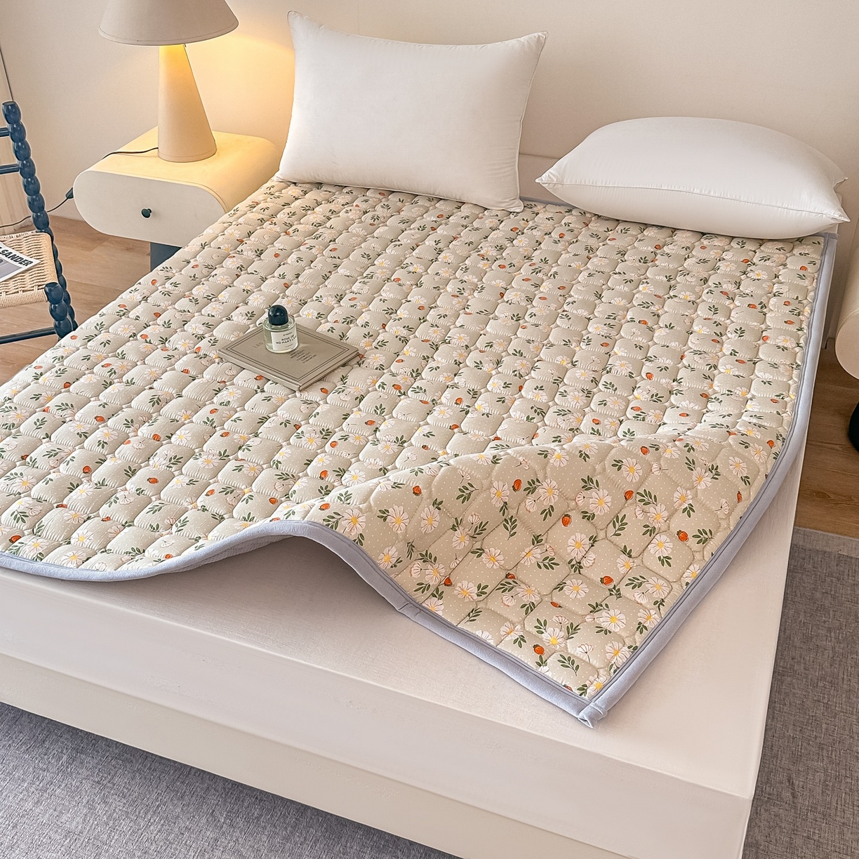 91家纺网 家纺一手货源 找家纺 手艺人家纺 2025新款新格子水洗棉夹棉炕盖垫子床垫床褥子 DH52