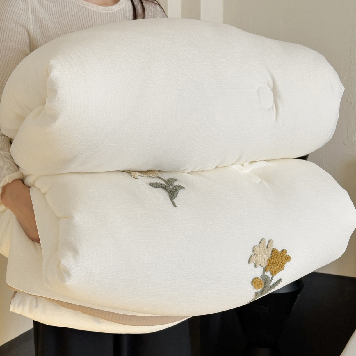 91家纺网 家纺一手货源 找家纺 一加一 2025新款提花毛巾绣抗菌大豆被子被芯 叶语