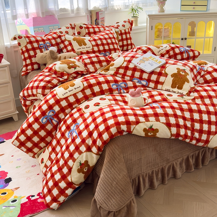 91家纺网 家纺一手货源 找家纺 （总）赫梵茜 2025新款亲肤舒适爆款•牛奶绒花边床盖款四件套