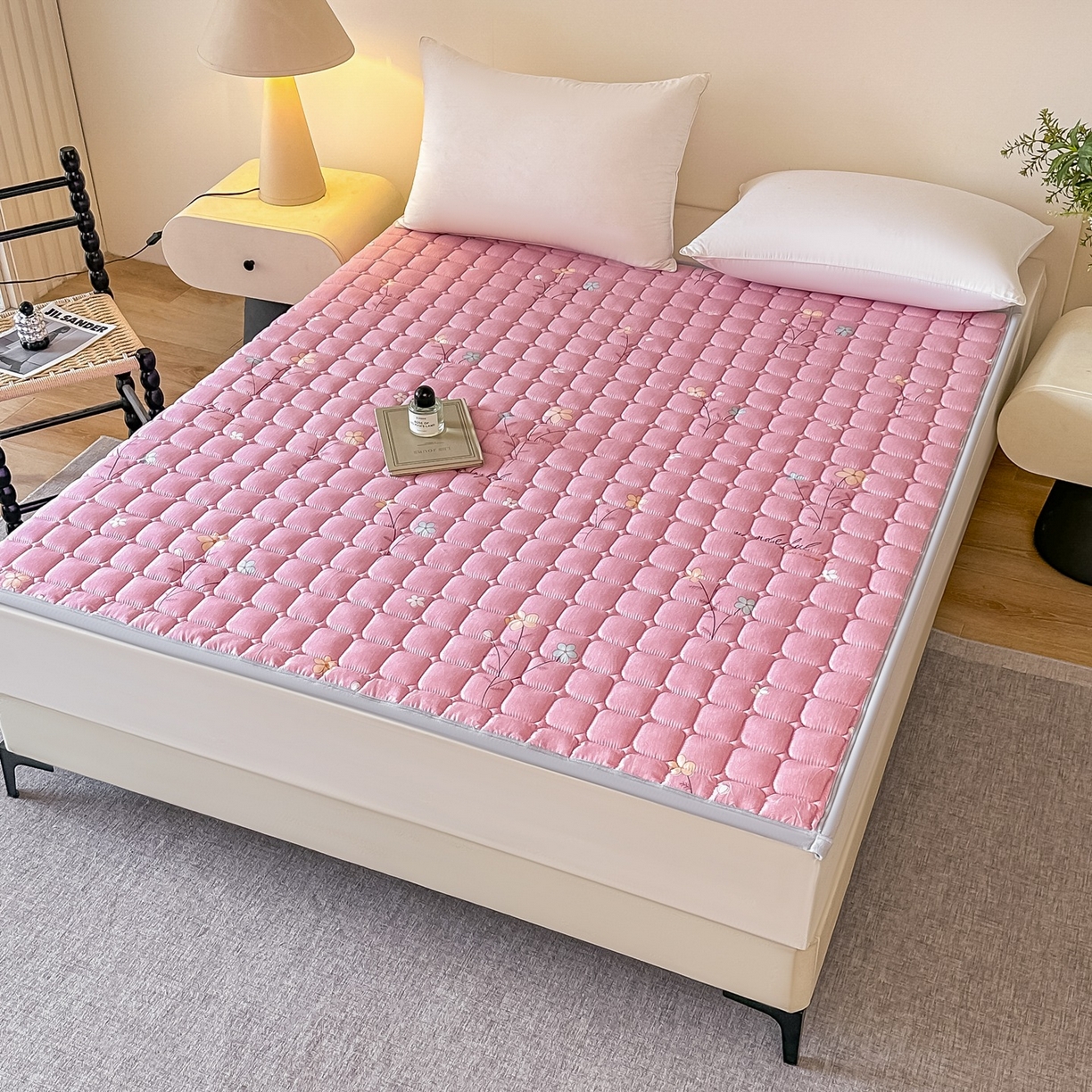 91家纺网 家纺一手货源 找家纺 手艺人家纺 2025新款新格子水洗棉夹棉炕盖垫子床垫床褥子 DH56