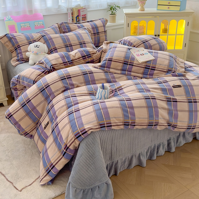 91家纺网 家纺一手货源 找家纺 （总）赫梵茜 2025新款亲肤舒适爆款•牛奶绒花边床盖款四件套