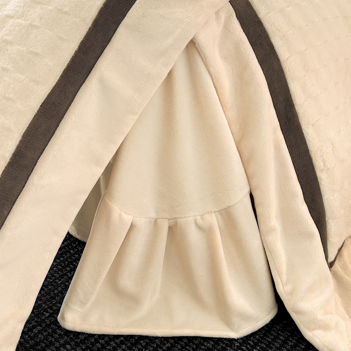 91家纺网 家纺一手货源 找家纺 （总）佳品居 2025新款11斤重加厚兔毛绒轻奢摩卡系列牛奶绒双拼角四件套