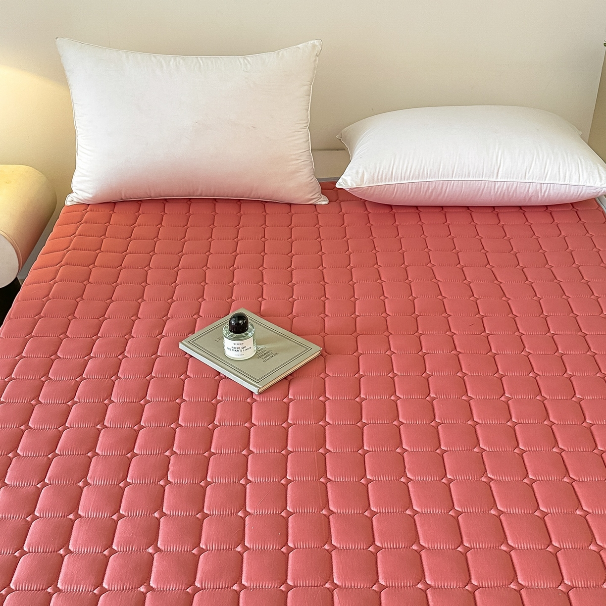 91家纺网 家纺一手货源 找家纺 手艺人家纺 2025新款新格子水洗棉夹棉炕盖垫子床垫床褥子 DH62