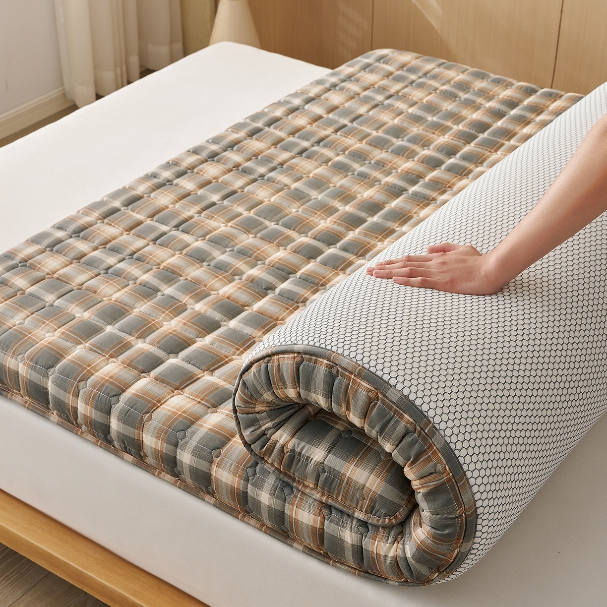 91家纺网 家纺一手货源 找家纺 缦吉 2025新款A类格调新疆棉花床垫 格调咖