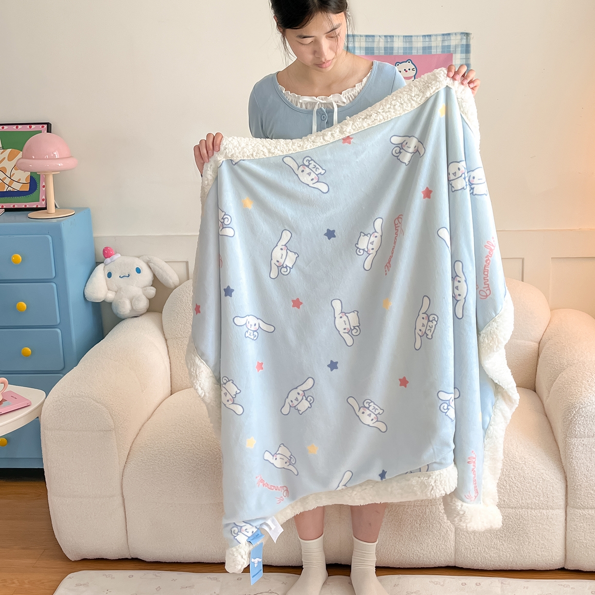 91家纺网 家纺一手货源 找家纺 桃子家居 2025新款A类三丽鸥正版授权少女可爱卡通加厚牛奶绒羊羔绒毛毯多功能四季毛毯 绒毛毯-MT三丽鸥迷你大耳狗
