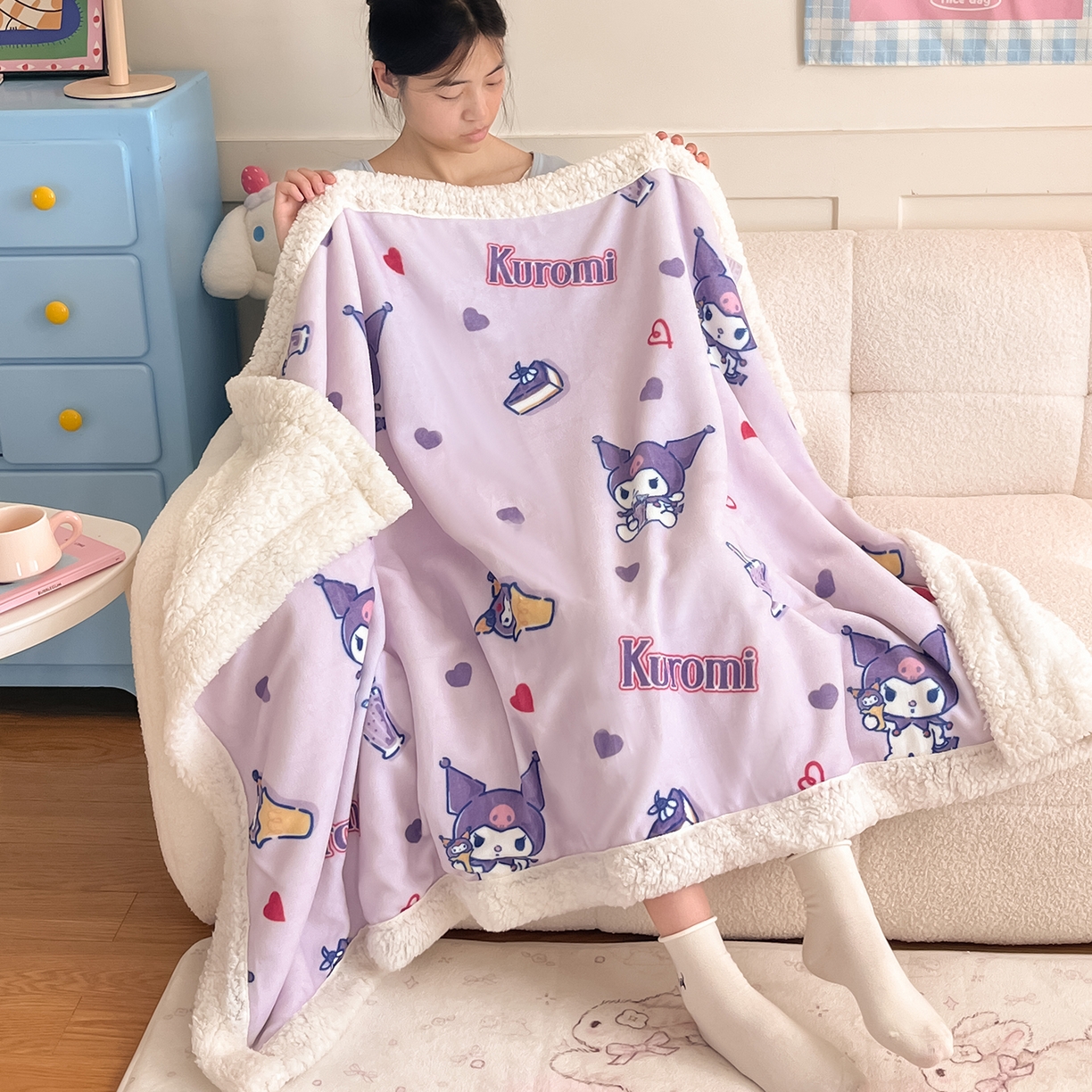 91家纺网 家纺一手货源 找家纺 桃子家居 2025新款A类三丽鸥正版授权少女可爱卡通加厚牛奶绒羊羔绒毛毯多功能四季毛毯 绒毛毯-MT三丽鸥天天库洛米