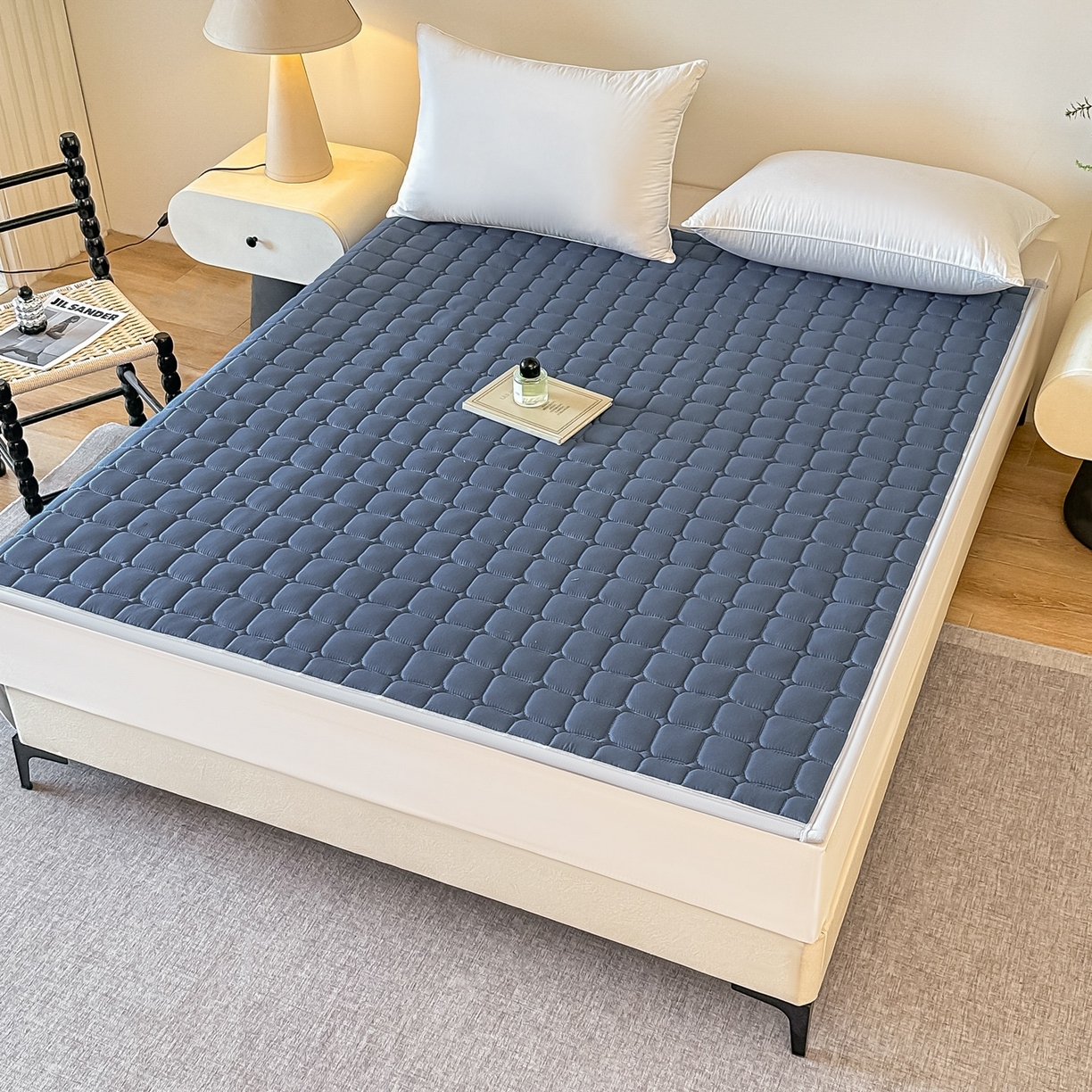 91家纺网 家纺一手货源 找家纺 手艺人家纺 2025新款新格子水洗棉夹棉炕盖垫子床垫床褥子 DH66