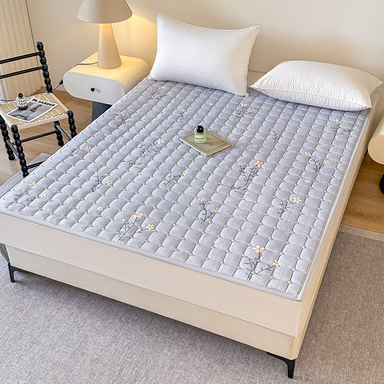 91家纺网 家纺一手货源 找家纺 手艺人家纺 2025新款新格子水洗棉夹棉炕盖垫子床垫床褥子 DH67