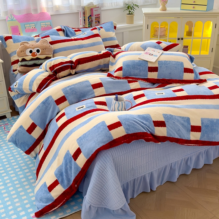 91家纺网 家纺一手货源 找家纺 （总）赫梵茜 2025新款亲肤舒适爆款•牛奶绒花边床盖款四件套